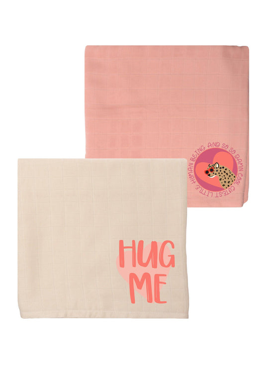 2er-Pack Premium-Musselintücher in Apricot und Beige mit Print "hug me"
