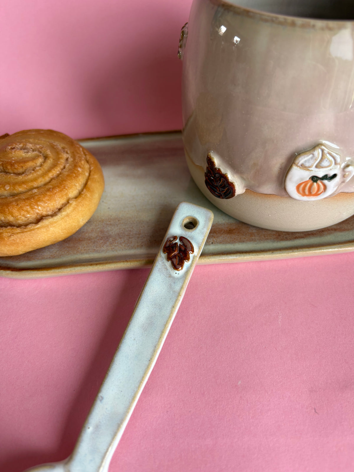 Großer Löffel mit Blatt