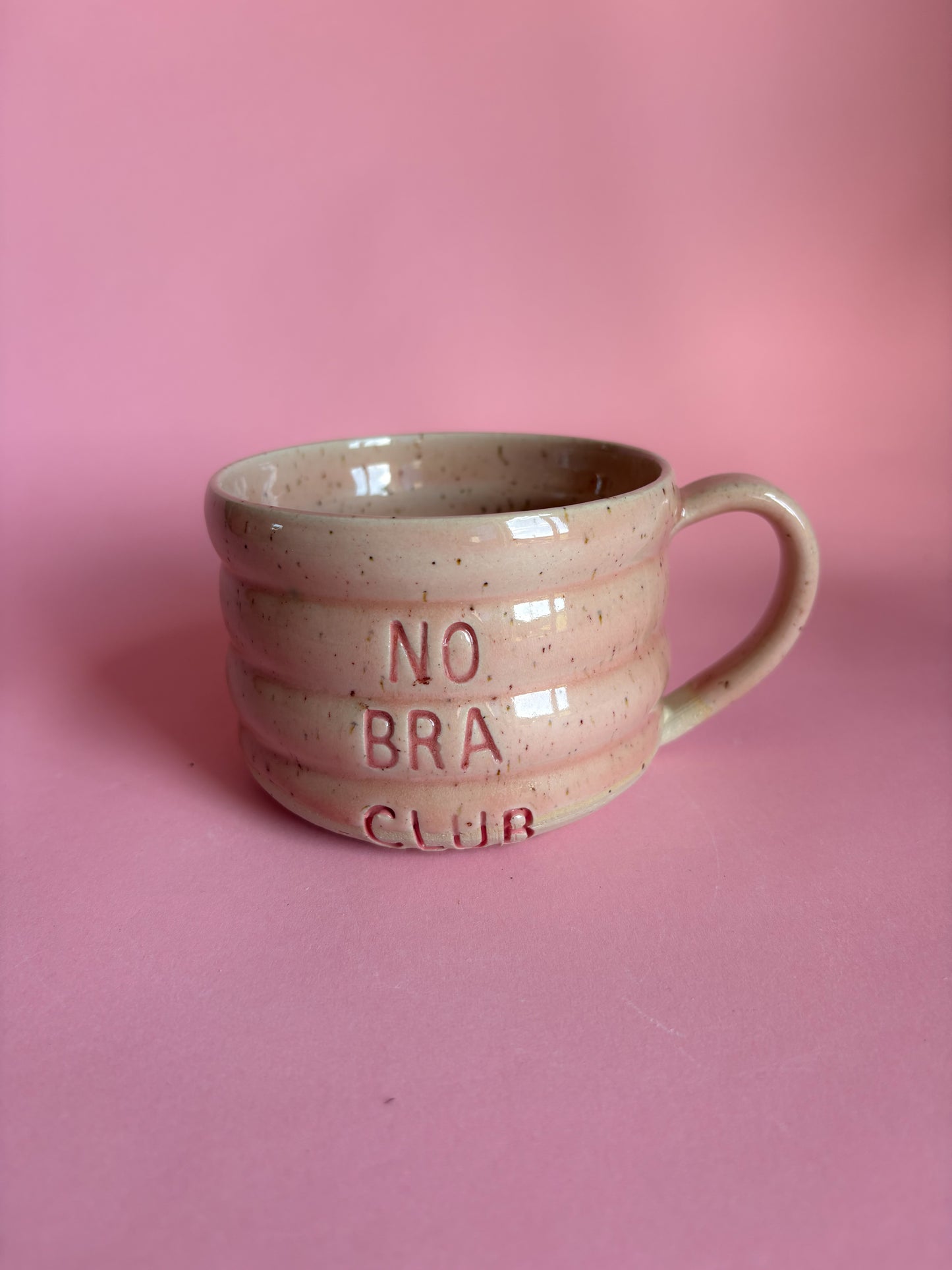 No bra Club Tasse ohne Herz