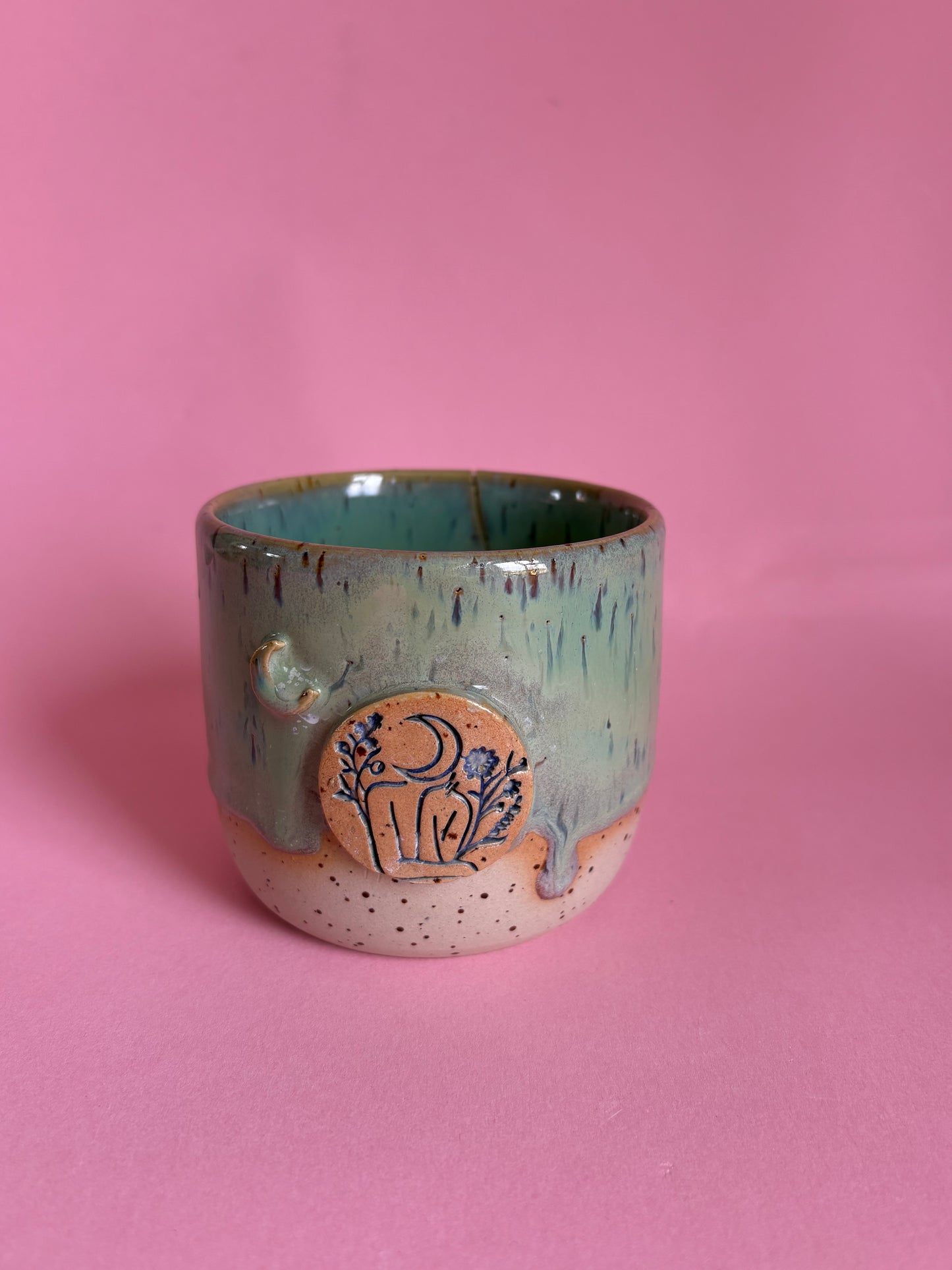 B-Ware Magic Cup