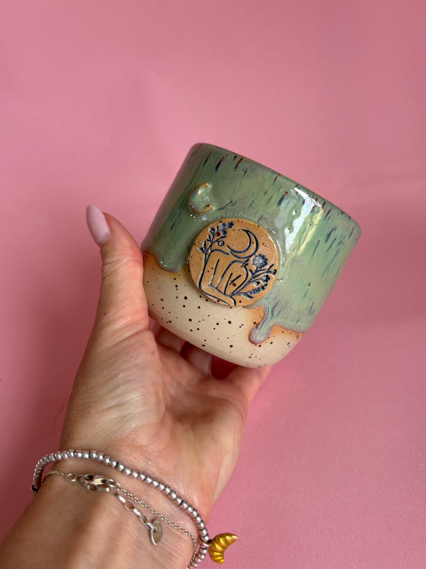 B-Ware Magic Cup